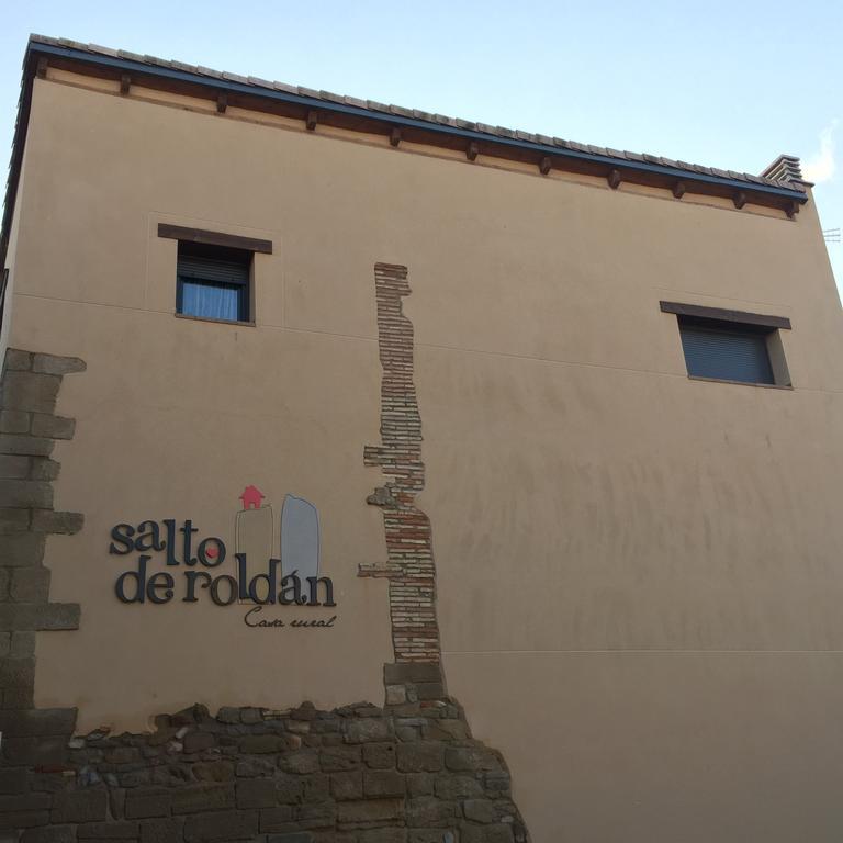 Gasthaus Casa Salto De Roldan Apiés Exterior foto